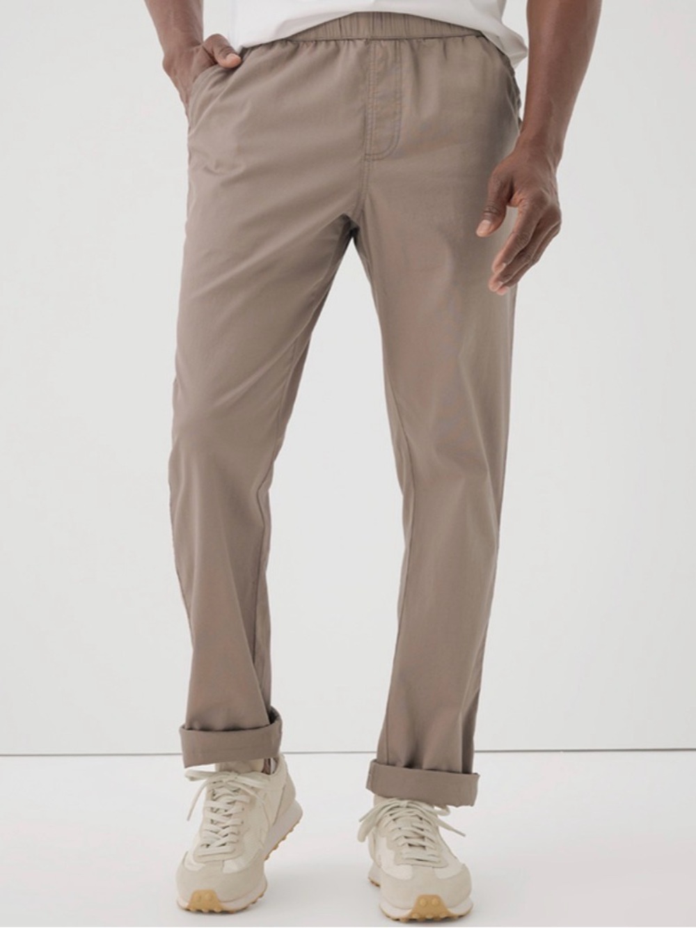 Pact Men’s organic daily twill midweight pant size medium in Cinder